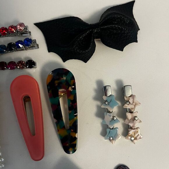 paparazzi lot of hair clips hair accessories - Picture 3 of 5